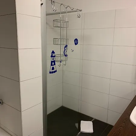 28, Blickrichtung Innenstadtbinnenhafen דירה *