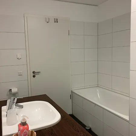 Apartment 28, Blickrichtung Innenstadtbinnenhafen *